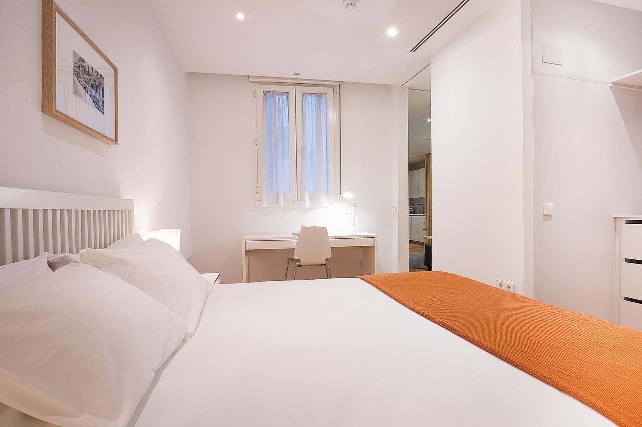 Apartamentos San Lorenzo 26 마드리드 외부 사진