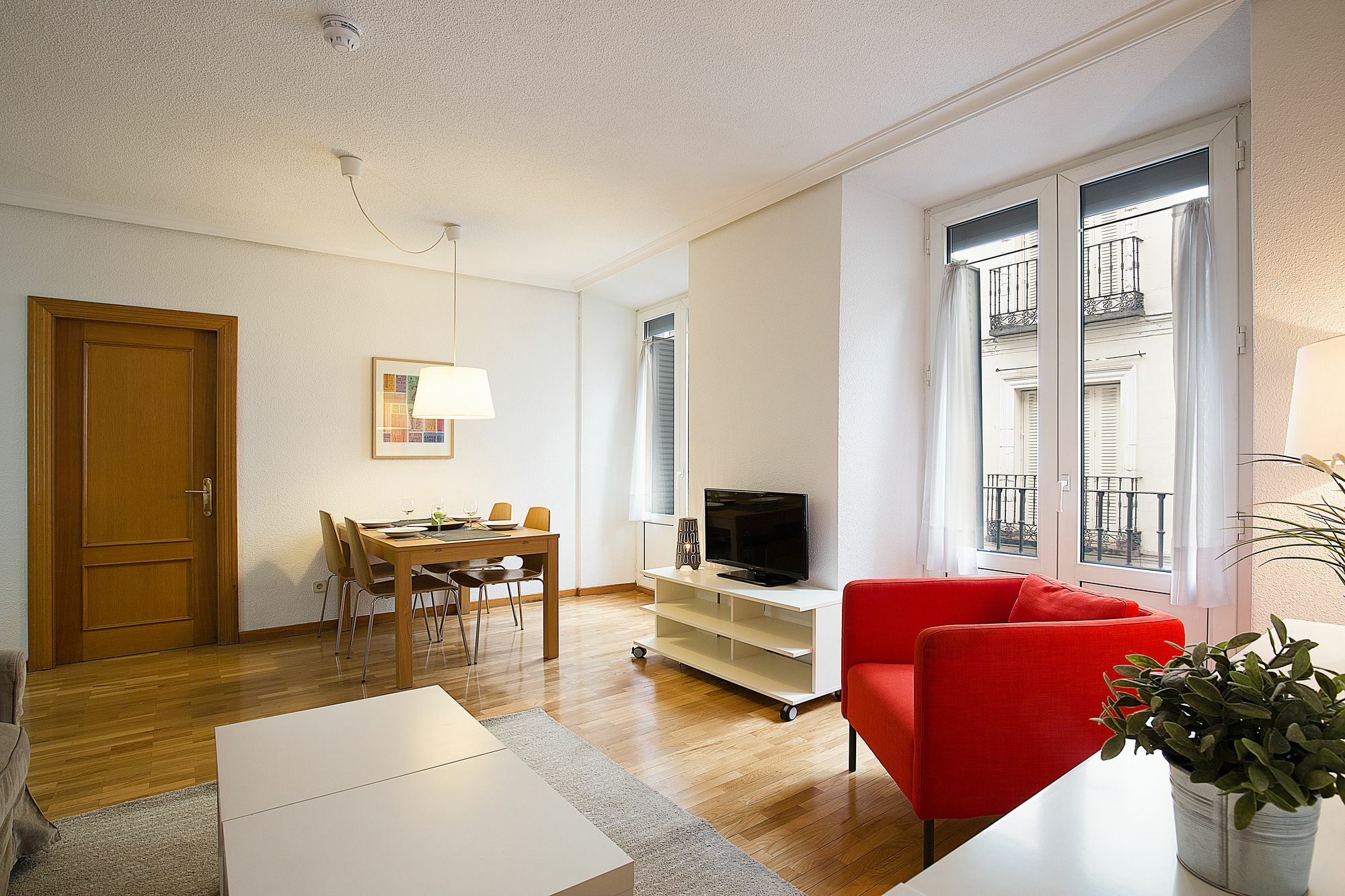 Apartamentos San Lorenzo 26 마드리드 외부 사진